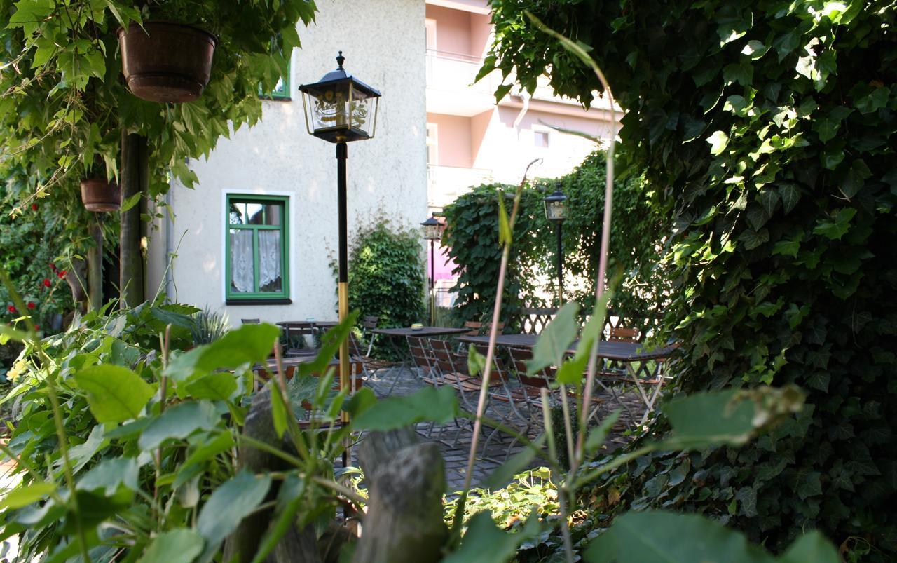 "Zum Heiligen Geisthof" Hotel Parchim Ngoại thất bức ảnh